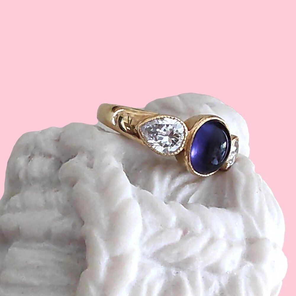 Tabbah 4 Ct Diamond E/F Pear & Amethyst Cabochon 18k Yellow Gold Ring
